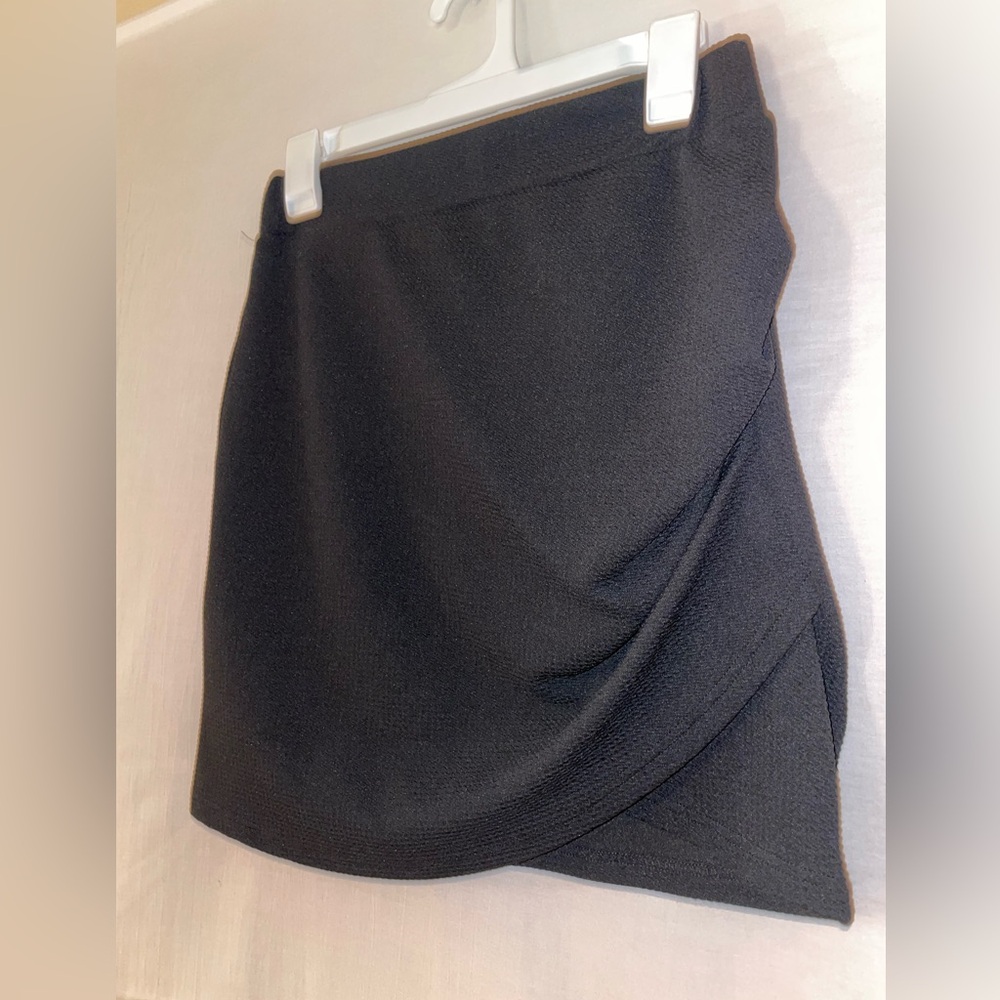SHEIN Black Asymmetrical Wrap Mini Skirt for Cocktail